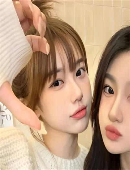 鹦鹉螺号电影-点读机女孩手术视频系去年9月拍摄